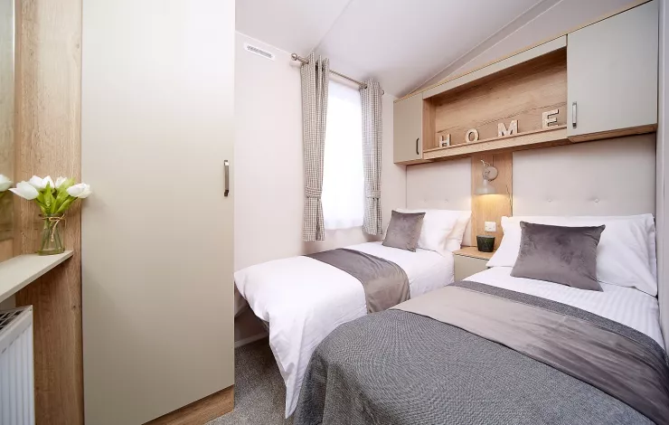 Jubilee Hornet twin bedroom